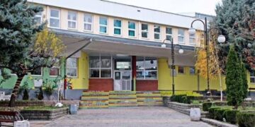 Објавена фотографија од маскираното лице кое упадна во училиштето Ванчо Прќе во во Штип