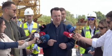 Николоски: Интензивно се гради на повеќе од 50 километри автопат на Коридорите 8 и 10
