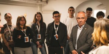 Коњановски: Заедништвото и креативноста на младите создаваат нова современа уметност