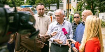 Коњановски: Почна големата акција за расчистување на дивата депонија во старата касарна