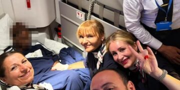 Родено меѓу облаци: Бебе пристигна на свет во авион на летот Дакар – Рим!
