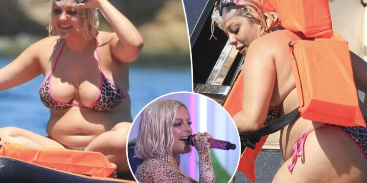 (ФОТО) Бебе Реџа ужива на Ибица во бикини по настапот во „Love Island“: Пејачката повторно испрати силна порака за критиките за нејзиниот изглед