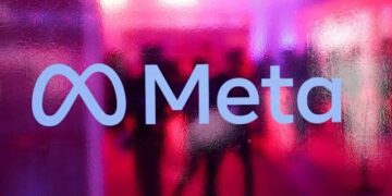 Meta воведува построги правила за тинејџерите на Instagram, Facebook и Messenger