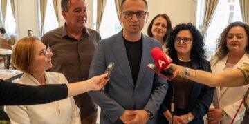 Дејан Проданоски: Љубовта и грижата на згрижувачките семејства менуваат детски животи