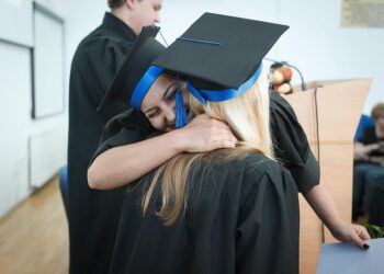 Дали вашата професија е безбедна? Ова е листата на најбараните занимања во иднина
