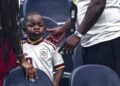 (ВИДЕО) Братчето на Ламин Јамал ја освои светската јавност: Тригодишниот Кејн е вистински хит на Мундијалот