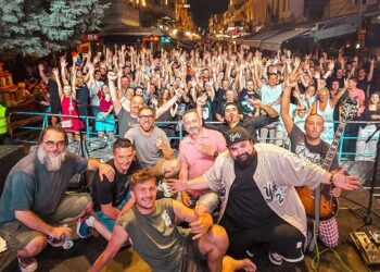 (ВИДЕО) По 32 години на сцена, Суперхикс пред уникатна мисија: Да свират во секој град во Македонија