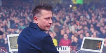 (ВИДЕО) 20 години од незаборавниот настап на Кирил Џајковски на EXIT – момент што ја одбележа македонската електронска сцена