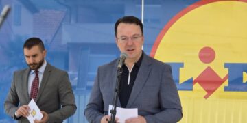 Николоски: Инвестицијата на „Лидл“ вредна 200 милиони евра ќе донесе силен економски развој за Македонија