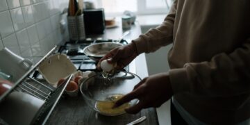 Што се случува со црниот дроб ако често јадете јајца? Хепатолог објаснува каде е користа, а каде треба внимателност