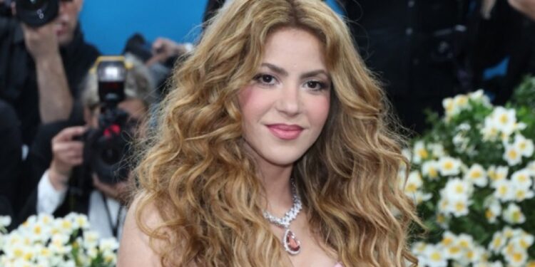 Шакира со емотивна порака по разорниот земјотрес во Колумбија: „Срцето ми е со сите вас“