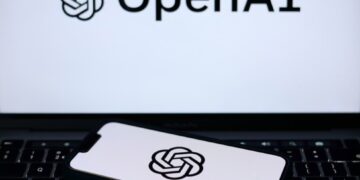 OpenAI се соочува со ново безбедносно прашање: „Computer History“ на ChatGPT за Mac чува дел од податоците нешифрирани