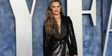 Брук Шилдс уживала во Хрватска, па ненадејно ги избришала сите фотографии од одморот