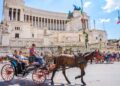 Крај на вековната традиција? Италија предлага забрана за туристичките кочии со коњска запрега