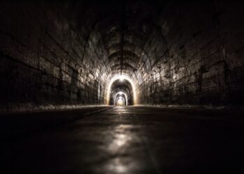 Археолозите затекнати од откритието под Ерусалим: Скали водат до огромен мистериозен тунел