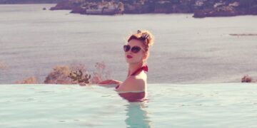 Првпат отишла на нудистичка плажа барајќи чувство на слобода, а си заминала разочарана: „Никогаш повеќе без костим за капење“