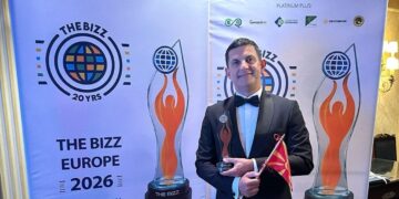 Д-р Небојша Баткоски прогласен за светски бизнис-лидер на THE BIZZ Awards 2026