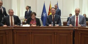 Николоски: Европска поддршка за македонската железница – обезбедени 149 милиони евра за пругата кон Бугарија