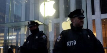 Apple застана во одбрана на приватноста: Одби да ѝ овозможи на полицијата пристап до iCloud