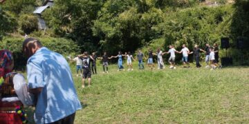 Во село Пасинки, Голо Брдо, за првпат се одржа средба на жителите и иселениците