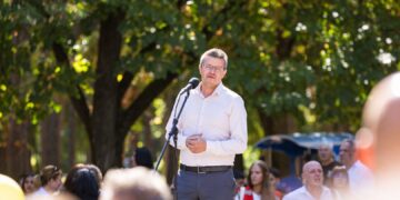 Општина Битола приреди голема „Училишна приказна“ за најмладите ученици