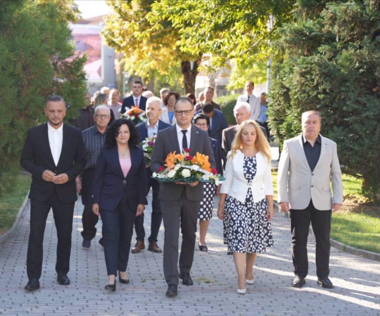 Проданоски: Да ја чуваме татковината со дела – секој ден да придонесуваме Македонија да биде подобро место за живеење