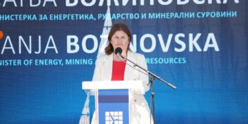(ВИДЕО) Божиновска: Ветерниот парк Штип е дел од стратегијата за поголема енергетска независност на Македонија