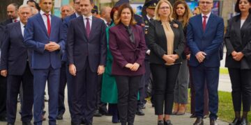 Божиновска: Да го чуваме револуционерното наследство и да градиме подобра иднина за Македонија