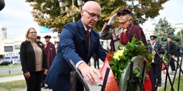 Милошоски за 23 Октомври: Македонија е идеал и завет што нè обврзува да ја градиме нејзината иднина