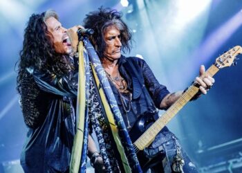 Легендарните Aerosmith повторно на сцена: По три години пауза, Стивен Тајлер се враќа со спектакл и светски музички ѕвезди!