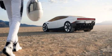 ФОТО | ВИДЕО: „TESLA“ го претстави новиот Roadster – автомобил што со помош на потисници се издигна во воздух