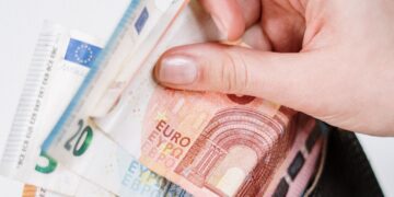 Колку треба да имате заштедено на 30, 40, 50 или 60 години? Финансиска компанија објави ориентациски износи