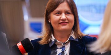 Божиновска: Инвестициите мора да носат реални придобивки за граѓаните, со јасни правила и контрола